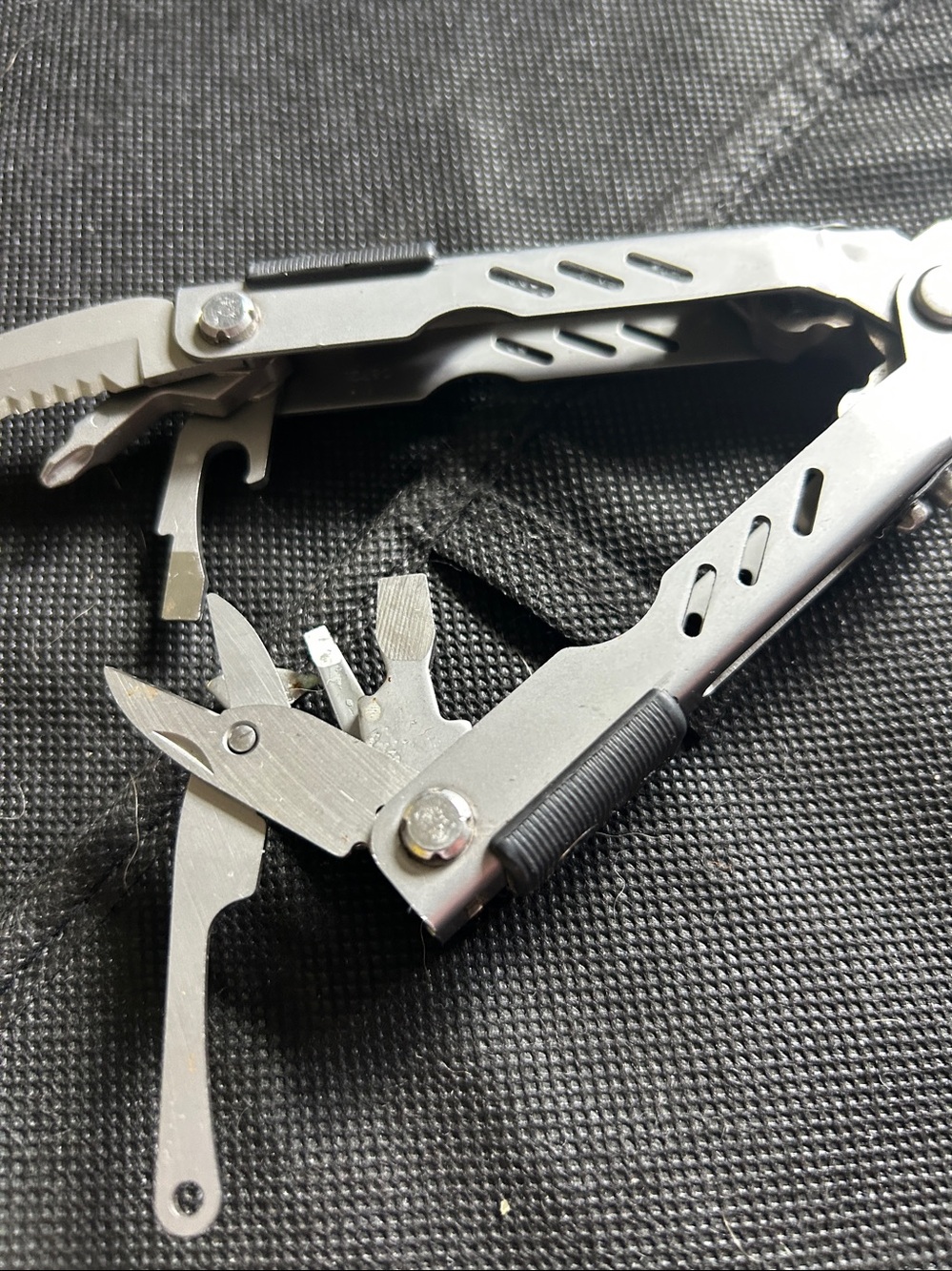 Gerber Stain/Steel MP400 Compact Sport Multi-Tool(Mint&Discontinued) - Picture 6 of 14